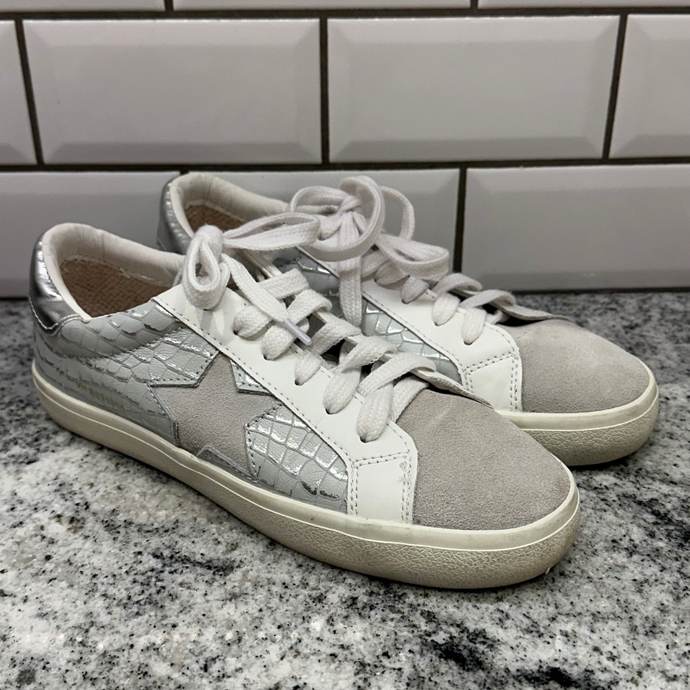 Vintage Havana Edge Womens 8 Sneakers Silver Metallic Croc Star Suede Low Top VH